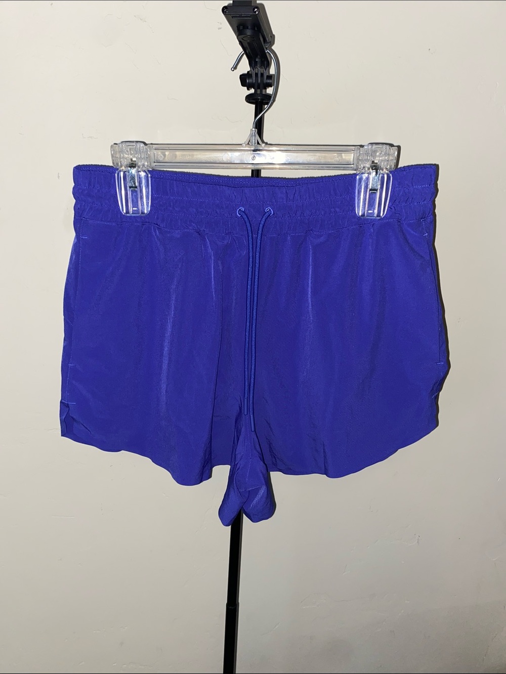 ATHLETA Women’s blue shorts size medium